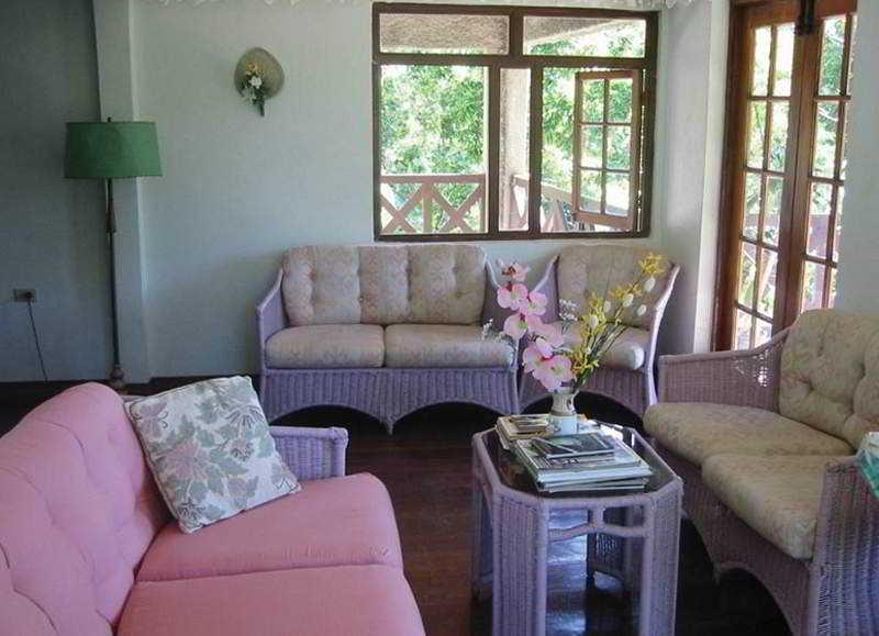 Forres Park Hotel คิงส์ตัน ภายนอก รูปภาพ