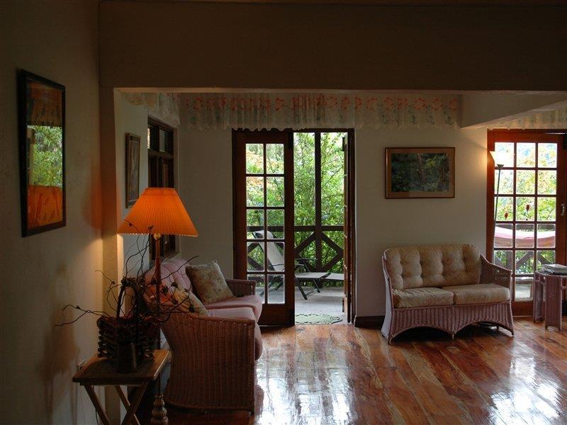 Forres Park Hotel คิงส์ตัน ภายนอก รูปภาพ